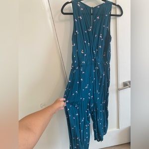 Old navy romper floral design.
